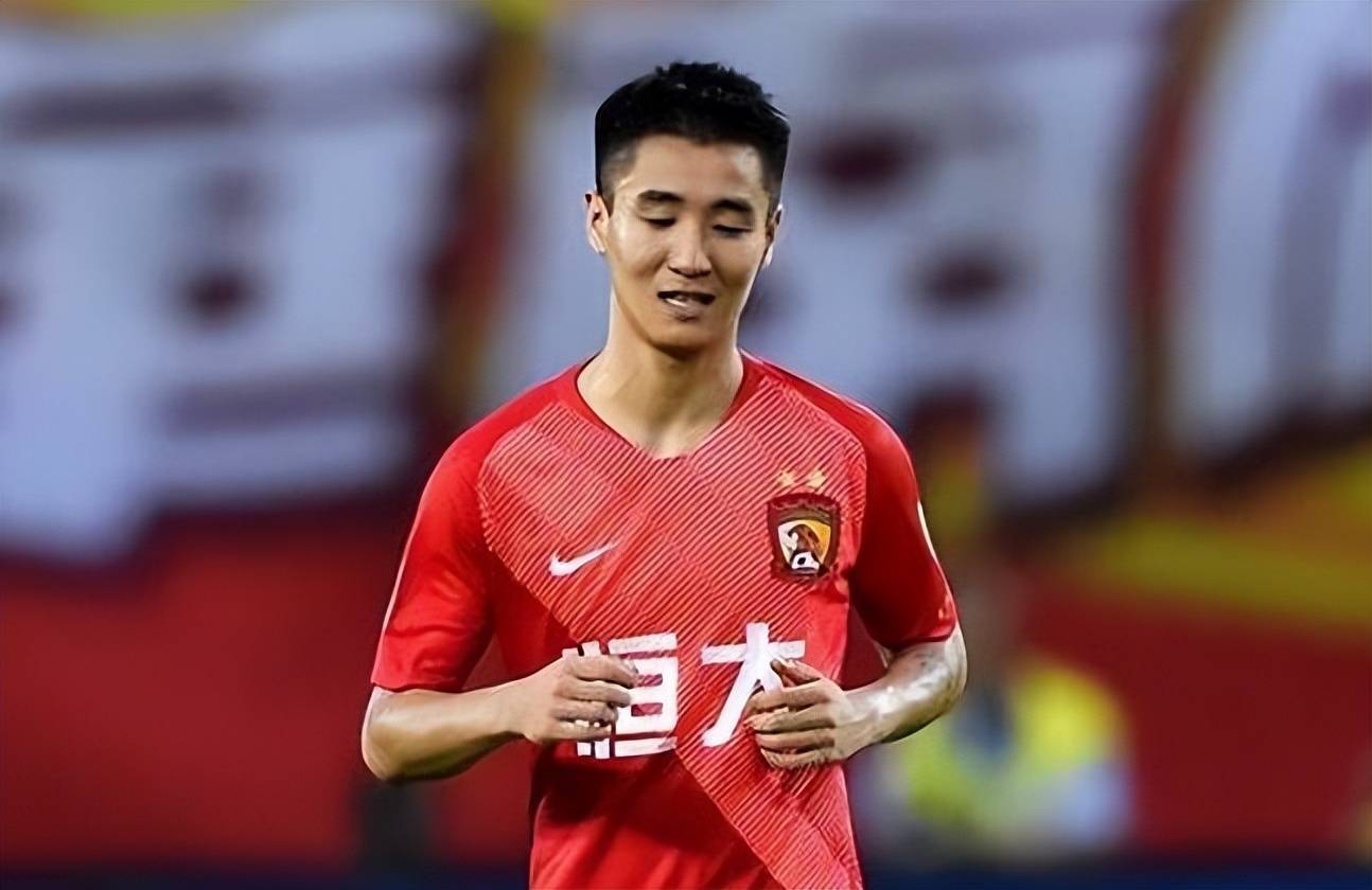 爱游戏娱乐-成都蓉城内部会议纪要流出：关键时刻伤情更新；意甲使命明确；赛季目标并未改变(成都蓉城亚冠35人大名单公布)