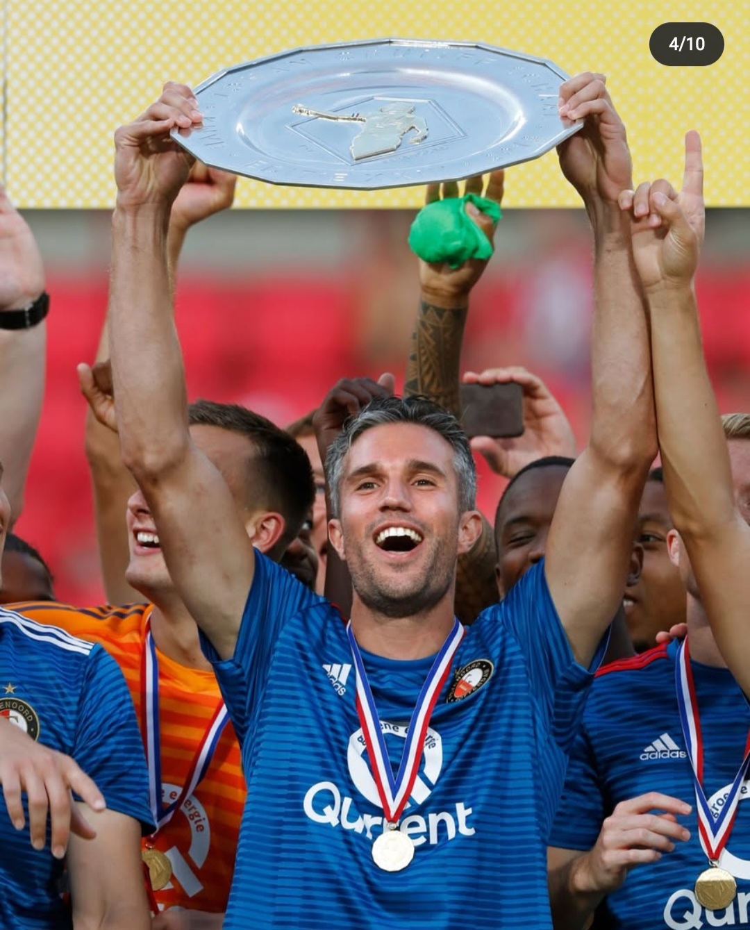 爱游戏-费耶诺德发布备战花絮，今晚队长鼓劲，欧冠任务艰巨，资深球员宣示担当(费耶诺德欧冠排名)