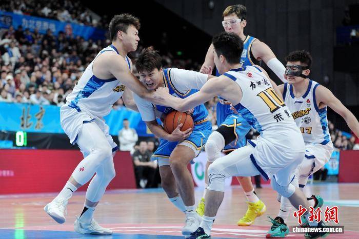 CBA常规赛赛程吃紧，北京首钢今夜外线爆发，底气十足，医务组通报恢复的简单介绍