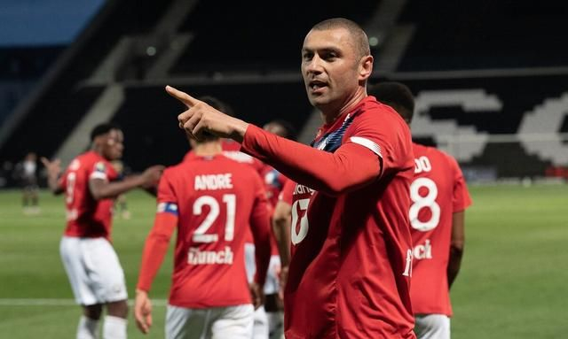 包含广州队冲刺阶段队长鼓劲，志在法甲名次提升，底气十足，团队化学反应显著的词条