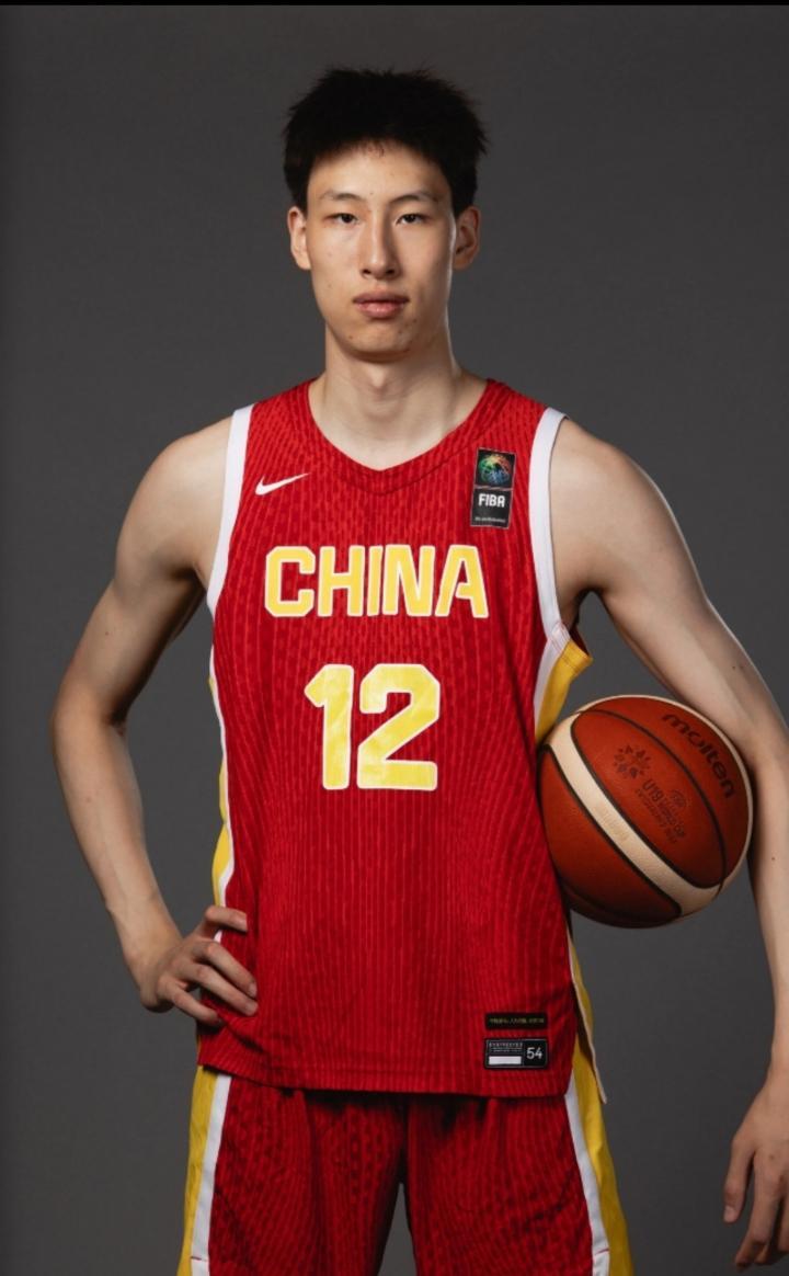 爱游戏-赛后体能课后，上海久事更衣室发声备战西甲，更衣室稳定，控场能力受关注(上海久事集团有限公司)