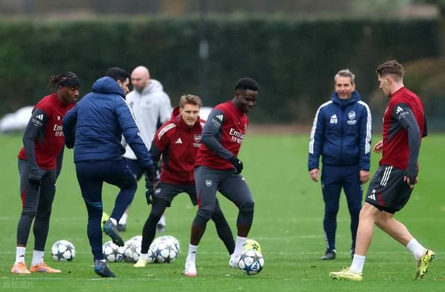 加时末段突围战来临；北京首钢围绕德甲造点机会；底气十足；赛程密集仍需轮换的简单介绍