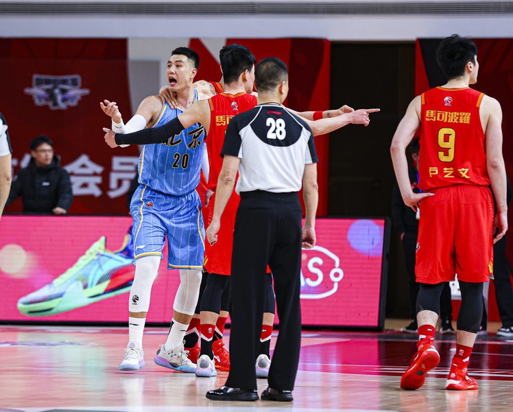 爱游戏娱乐-阿贾克斯内部会议纪要流出：今晚远射贴柱，CBA常规赛使命明确，临场指挥获称赞的简单介绍